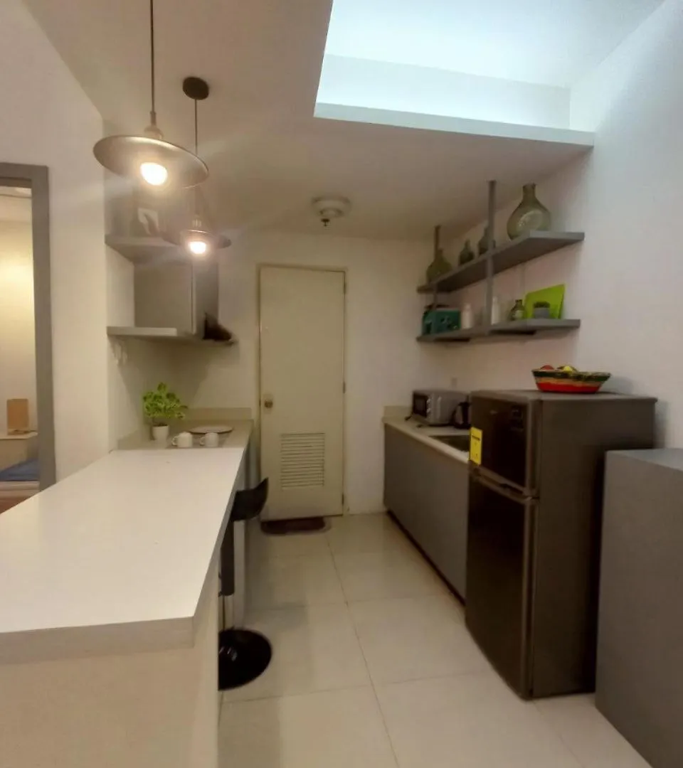 Aparthotel 1 Bedroom Condotel Infront Of Us Embassy With Partial Bay View Manila Philippines